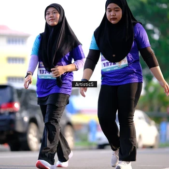 Runner Photo 8307013