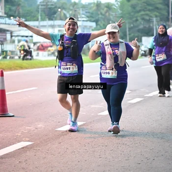 Runner Photo 8307015