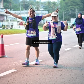 Runner Photo 8307034