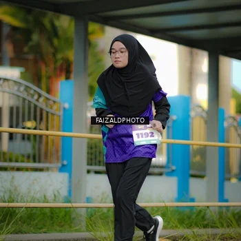 Runner Photo 8307056