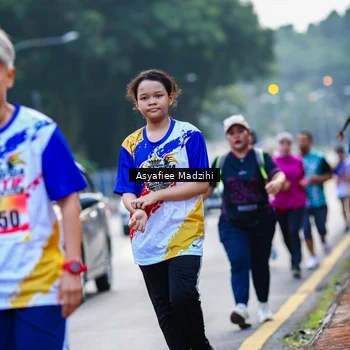 Runner Photo 8307072