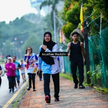 Runner Photo 8307073