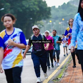 Runner Photo 8307082