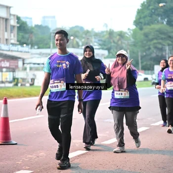 Runner Photo 8307084