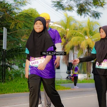 Runner Photo 8307098
