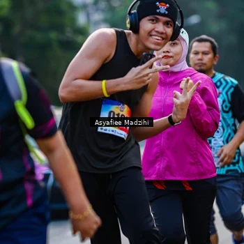 Runner Photo 8307114