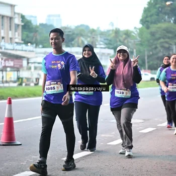 Runner Photo 8307117