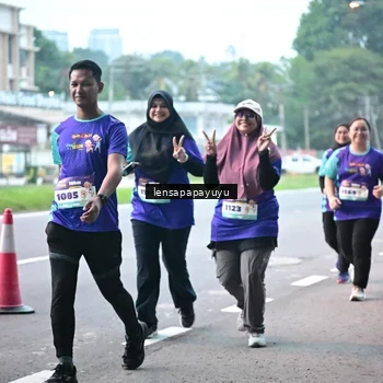 Runner Photo 8307121