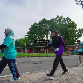 Runner Photo 8307122