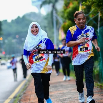 Runner Photo 8307130