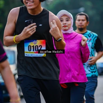 Runner Photo 8307140