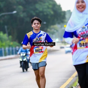 Runner Photo 8307145