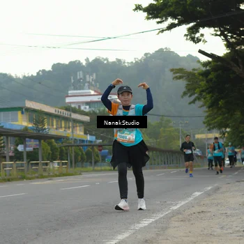 Runner Photo 8307146