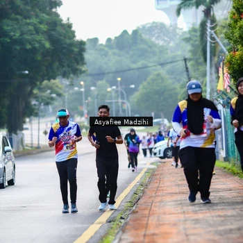 Runner Photo 8307152
