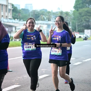 Runner Photo 8307153