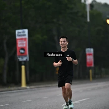Runner Photo 8307166