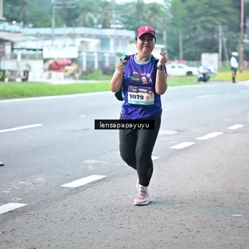 Runner Photo 8307173