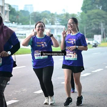 Runner Photo 8307175