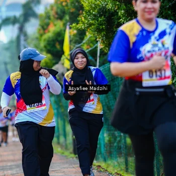 Runner Photo 8307180