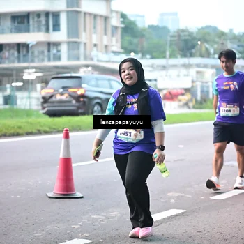 Runner Photo 8307236