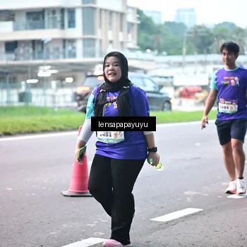 Runner Photo 8307257