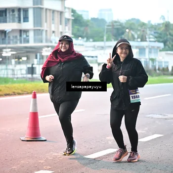 Runner Photo 8307313