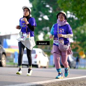 Runner Photo 8307328
