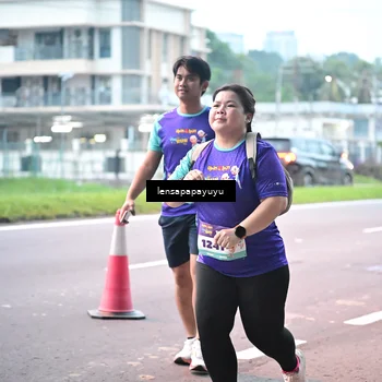 Runner Photo 8307342