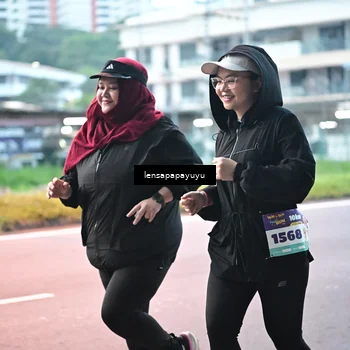 Runner Photo 8307345
