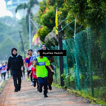 Runner Photo 8307356