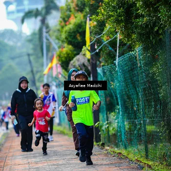 Runner Photo 8307370