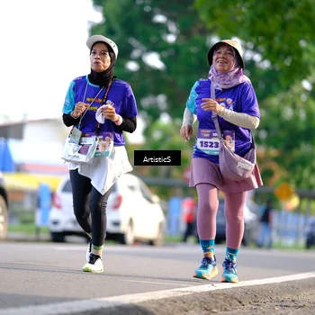 Runner Photo 8307374