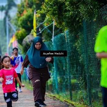 Runner Photo 8307380