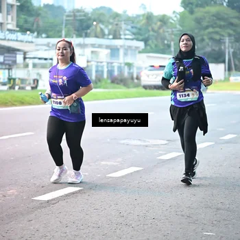 Runner Photo 8307385