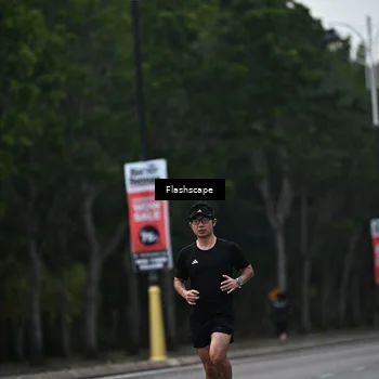 Runner Photo 8307455