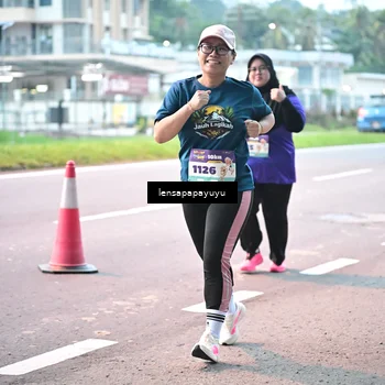 Runner Photo 8307474