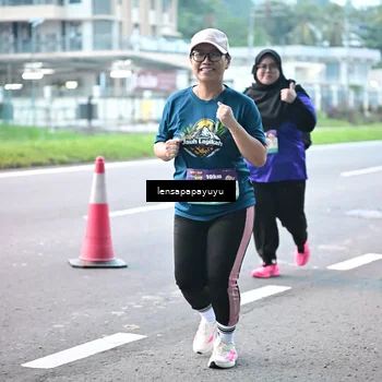 Runner Photo 8307506