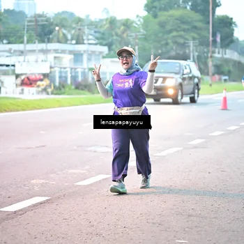 Runner Photo 8307555