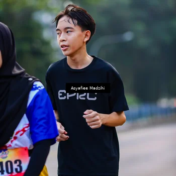 Runner Photo 8307556