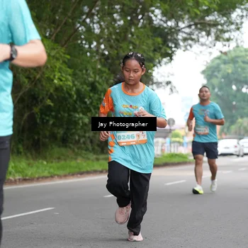 Runner Photo 8307587