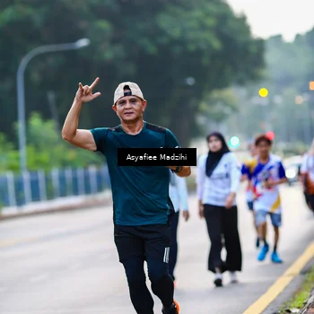 Runner Photo 8307617