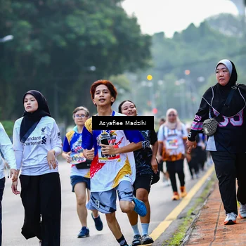 Runner Photo 8307642