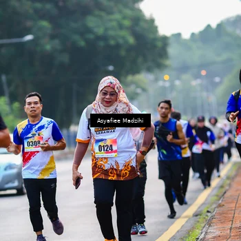 Runner Photo 8307738
