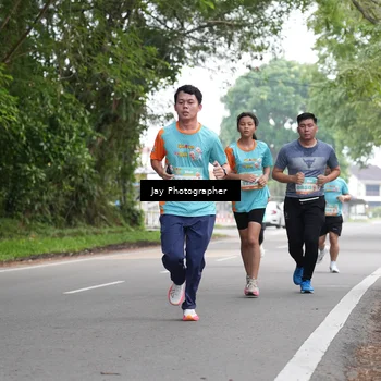 Runner Photo 8307750