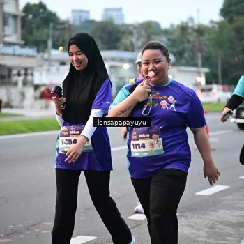 Runner Photo 8307808