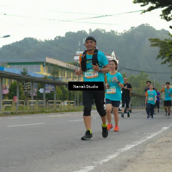 Runner Photo 8307815
