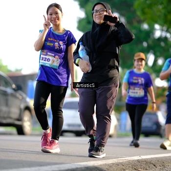 Runner Photo 8307819