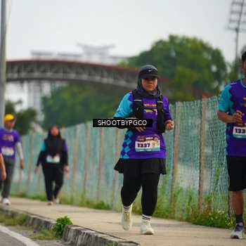 Runner Photo 8307860