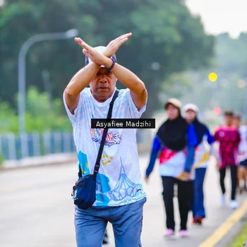 Runner Photo 8307862