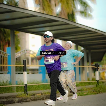 Runner Photo 8307874